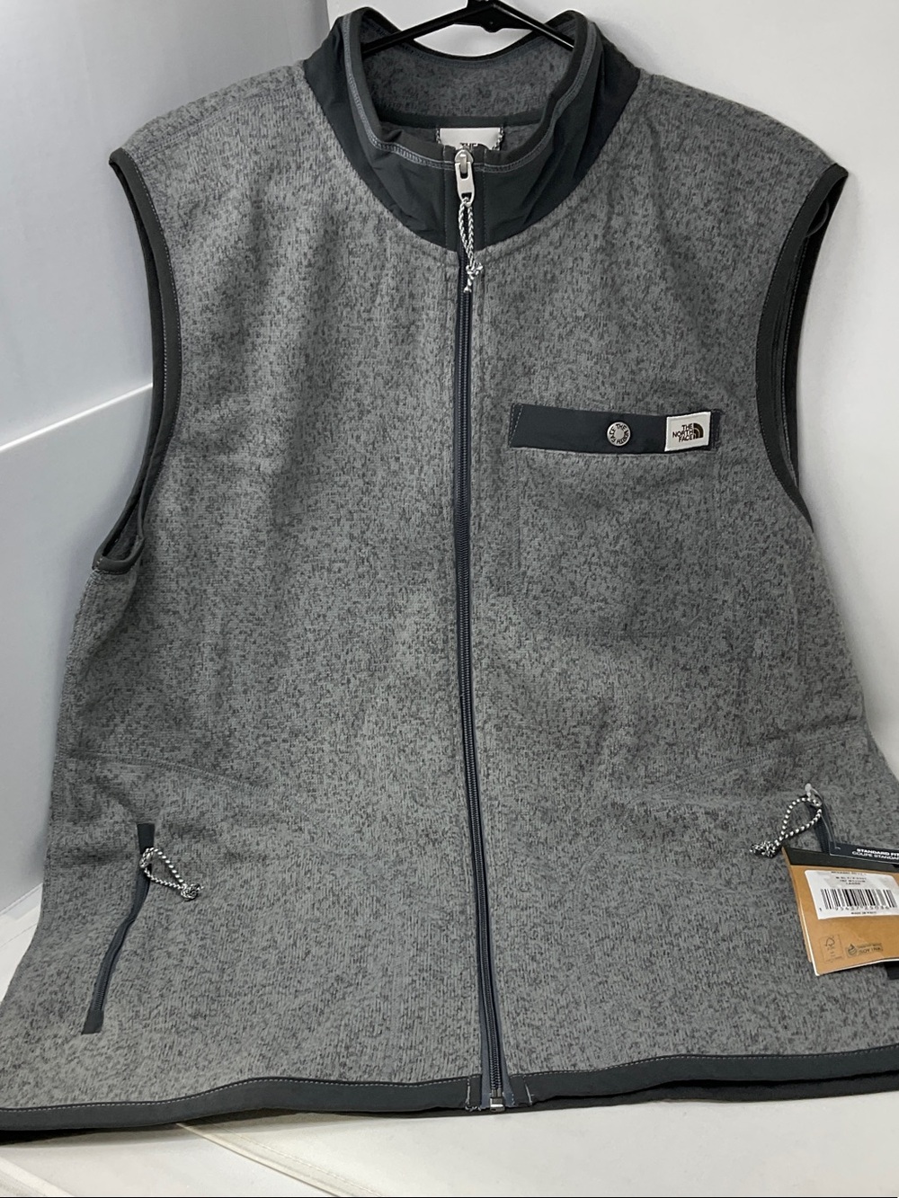 The North Face Gray Men's Gordon Lyons Fleece Vest - Full Zip Sleeveless